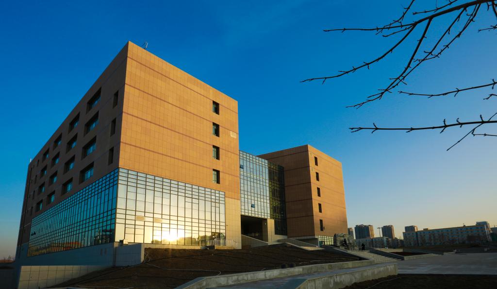 校园风光-新疆工程学院